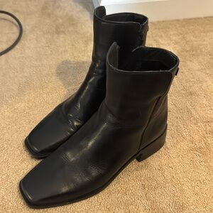 Sam Edelman Booties Size 7